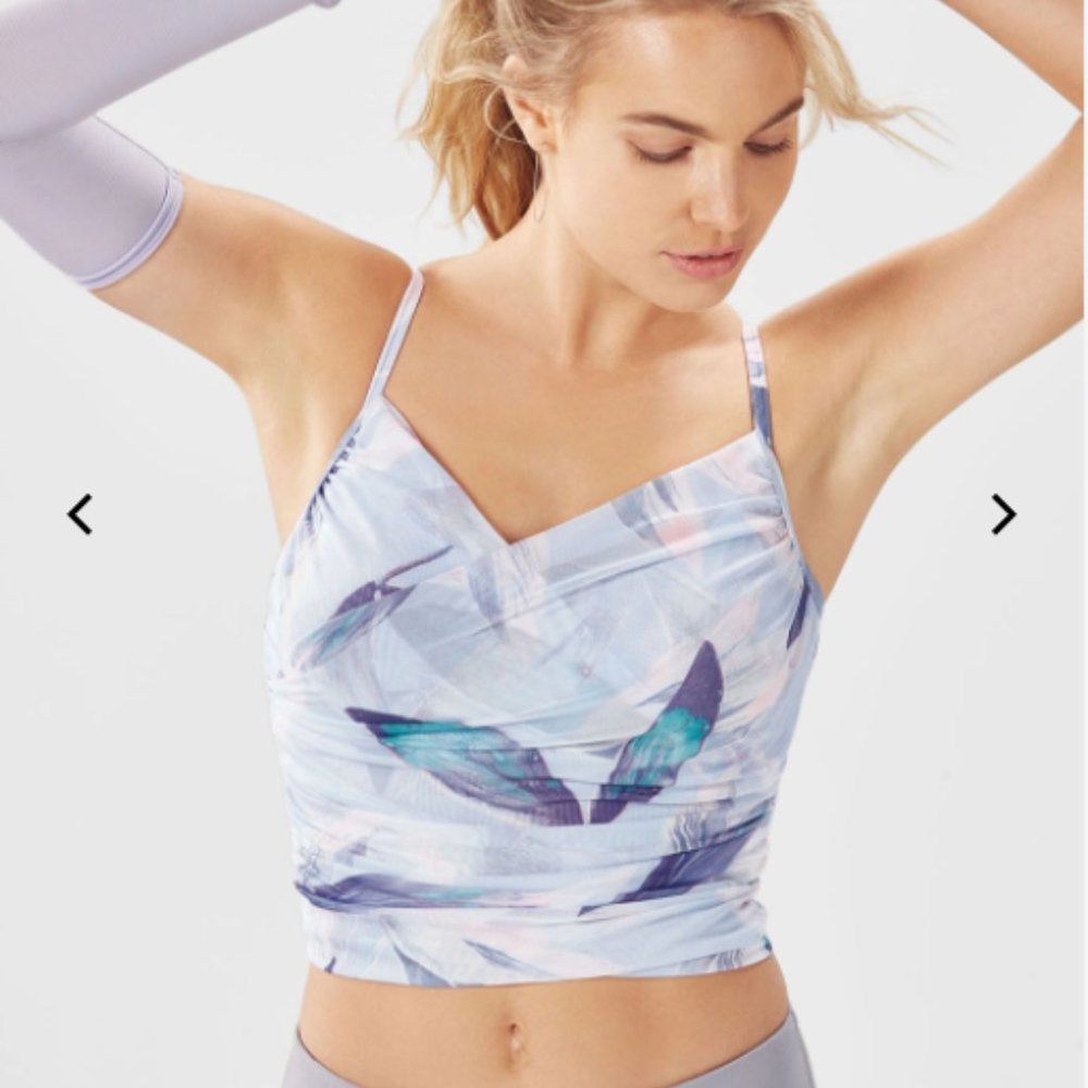 Fabletics - Ren Midi Sports Bra in Blue Floral